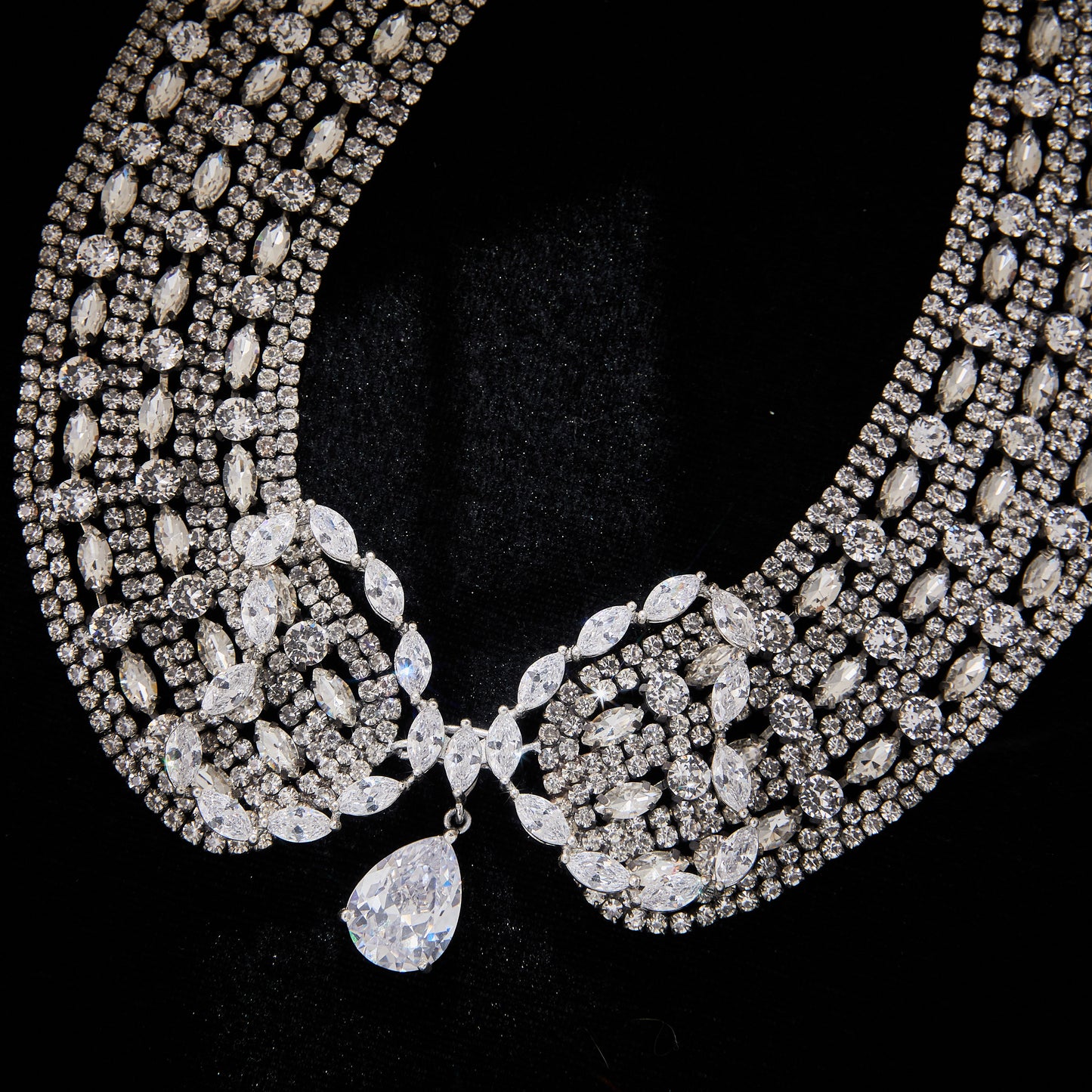 Sparkling Swarovski Crystal Copper Alloy Necklace KK-92147