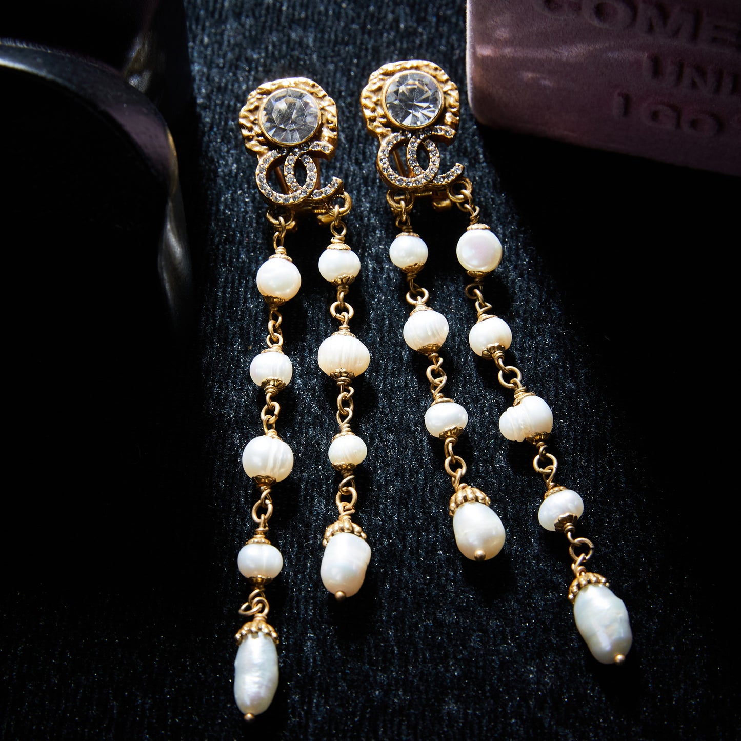 Sparkling Swarovski Crystal Copper Alloy Pearl-Imitation Earrings KK-91339