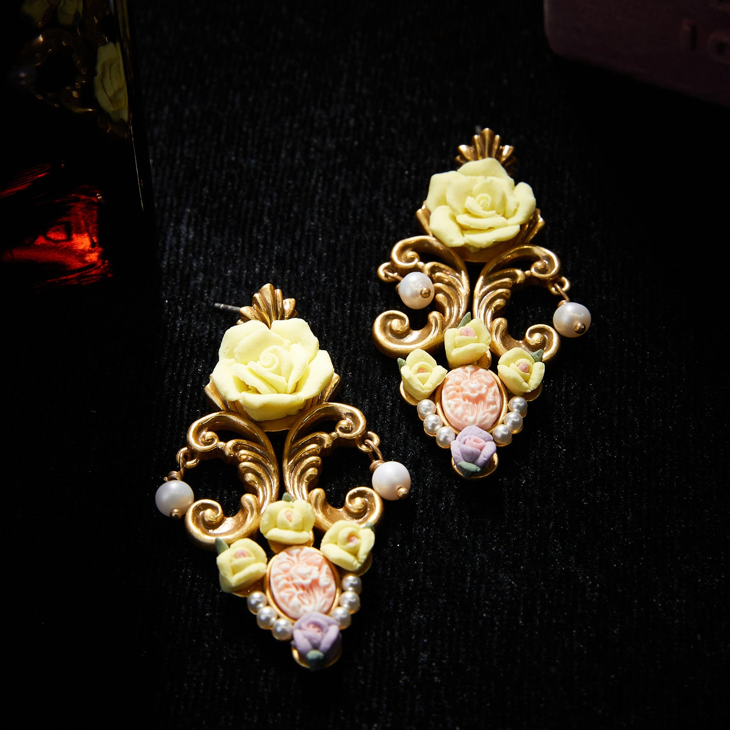 parkling Swarovski Crystal Copper Alloy Pearl-Imitation Earrings KK-JB0043