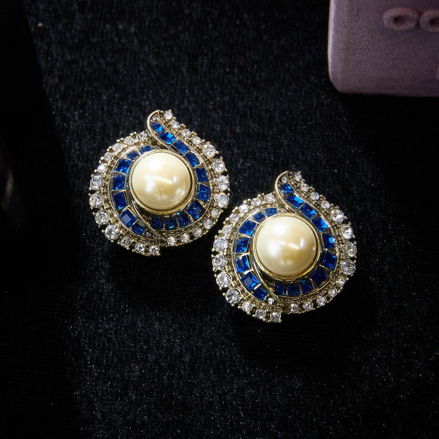 Sparkling Swarovski Crystal Copper Alloy Pearl-Imitation Necklace & Earrings Set KK-JB0060