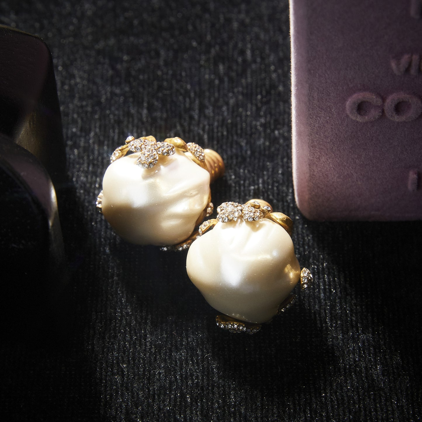 Sparkling Swarovski Crystal Copper Alloy Pearl-Imitation Earrings KK-91099