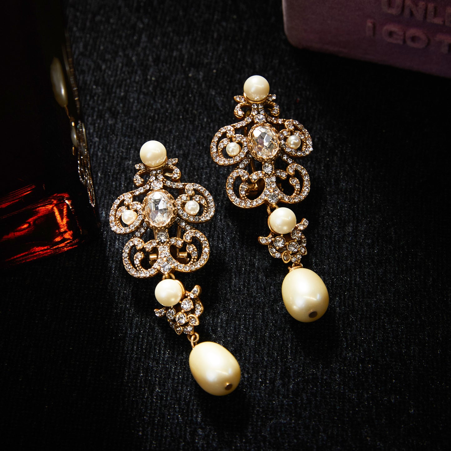 Sparkling Swarovski Crystal Copper Alloy Pearl-Imitation Earrings KK-JB0116