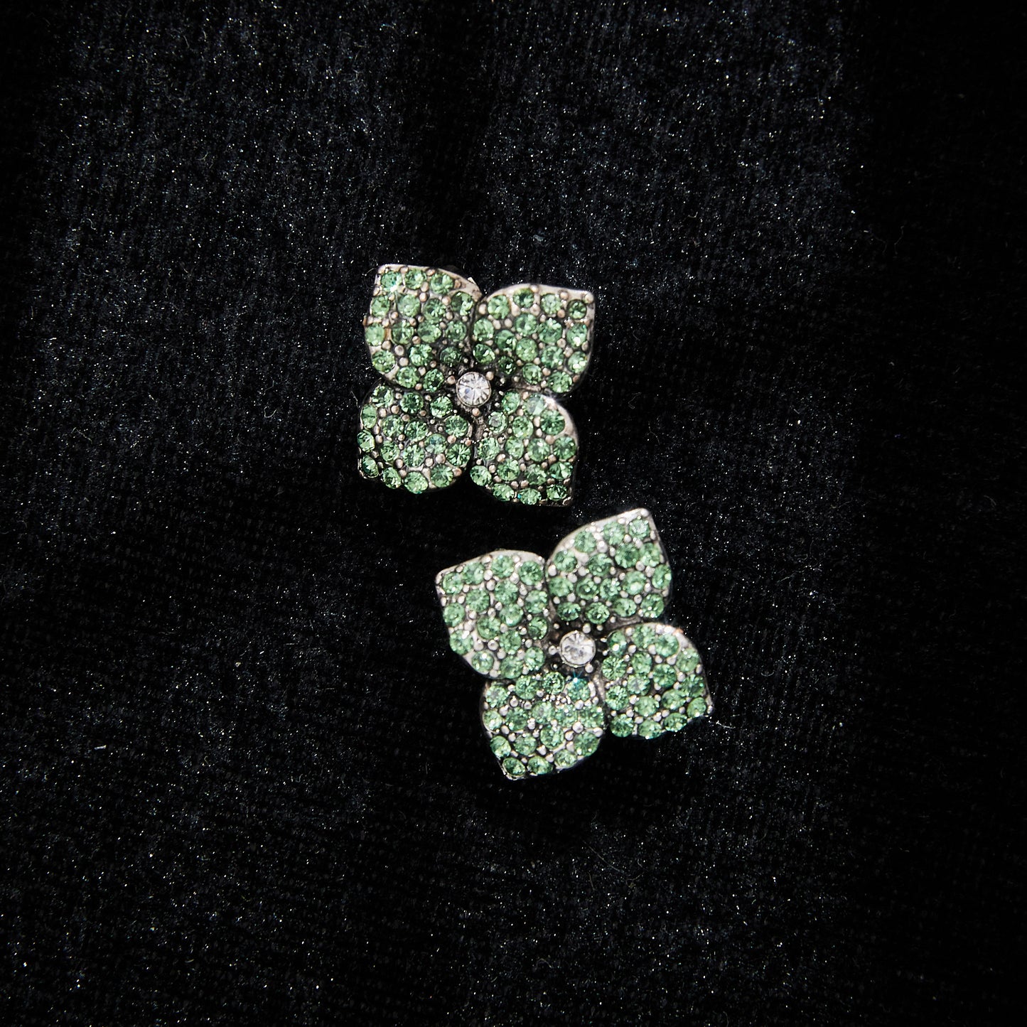 Sparkling Swarovski Crystal Copper Alloy Elegant Earrings KK-JB0169