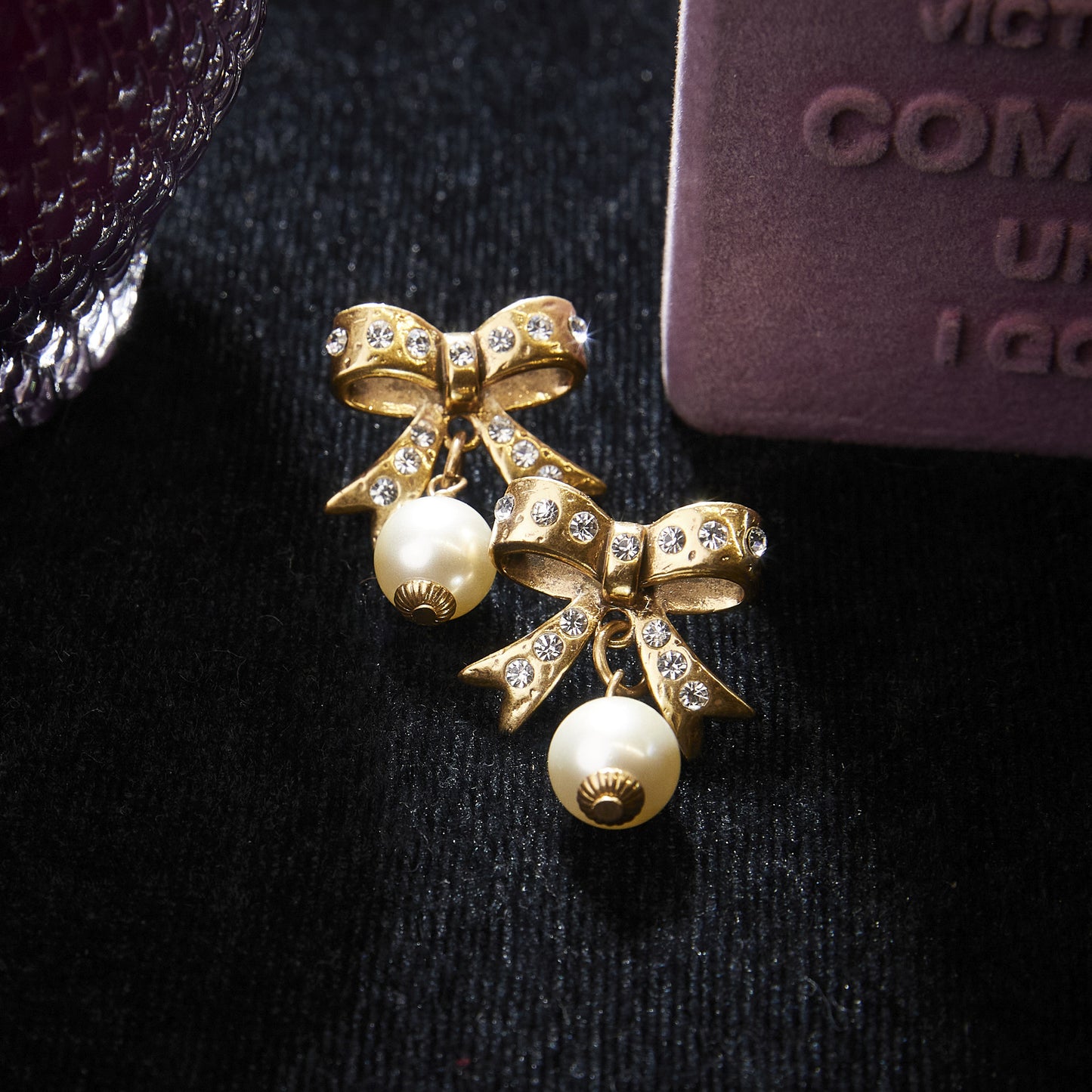 Refined Swarovski Crystal Copper Alloy Pearl-Imitation Earrings KK-9813