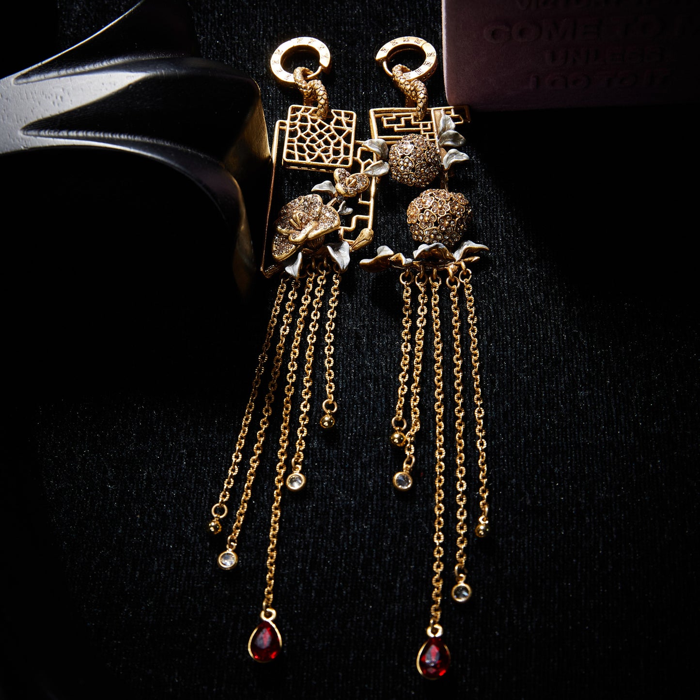 Refined Swarovski Crystal Copper Alloy Earrings KK-91874