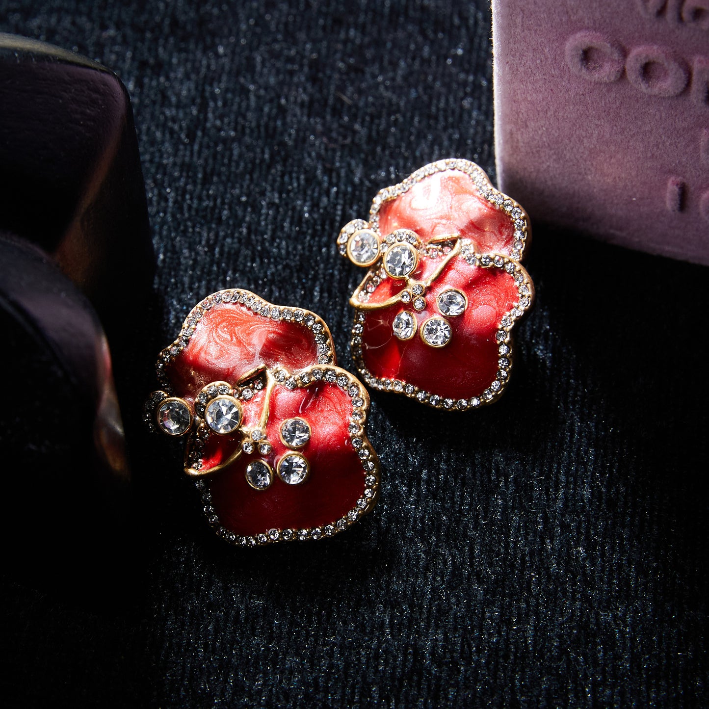 Sparkling Swarovski Crystal Copper Alloy Earrings KK-91984