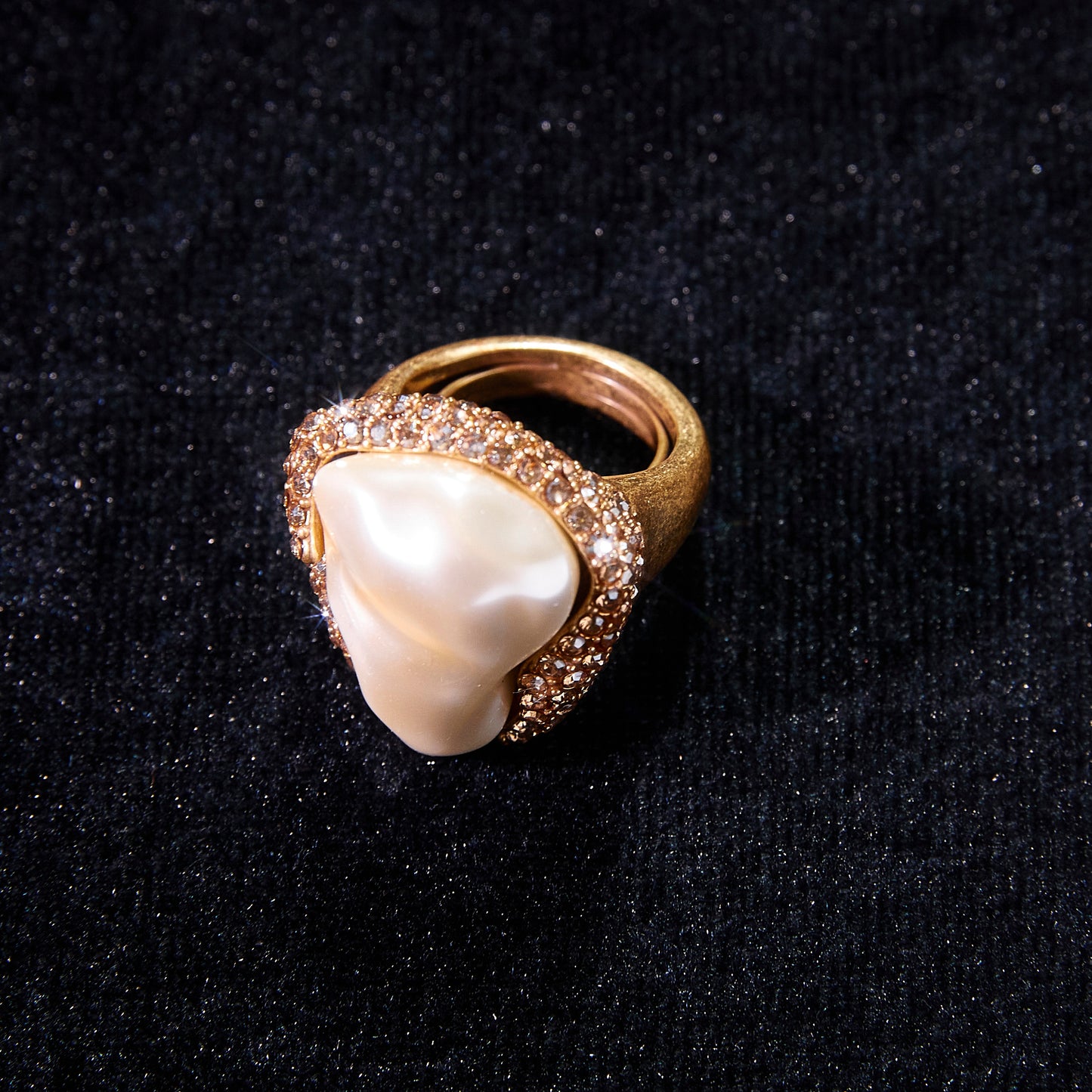 Refined Swarovski Crystal Copper Alloy Pearl-Imitation Ring KK-92193