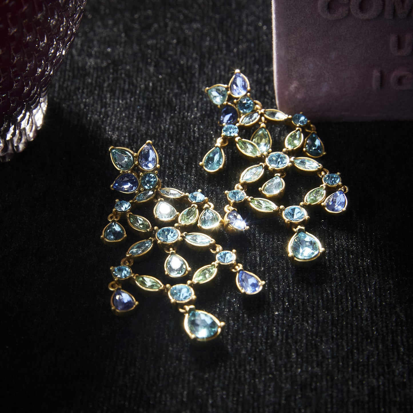 Sparkling Swarovski Crystal Copper Alloy Earrings KK-91376