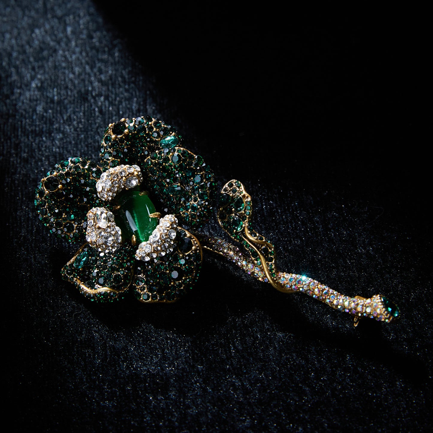 Refined Swarovski Crystal Copper Alloy Brooch KK-92043