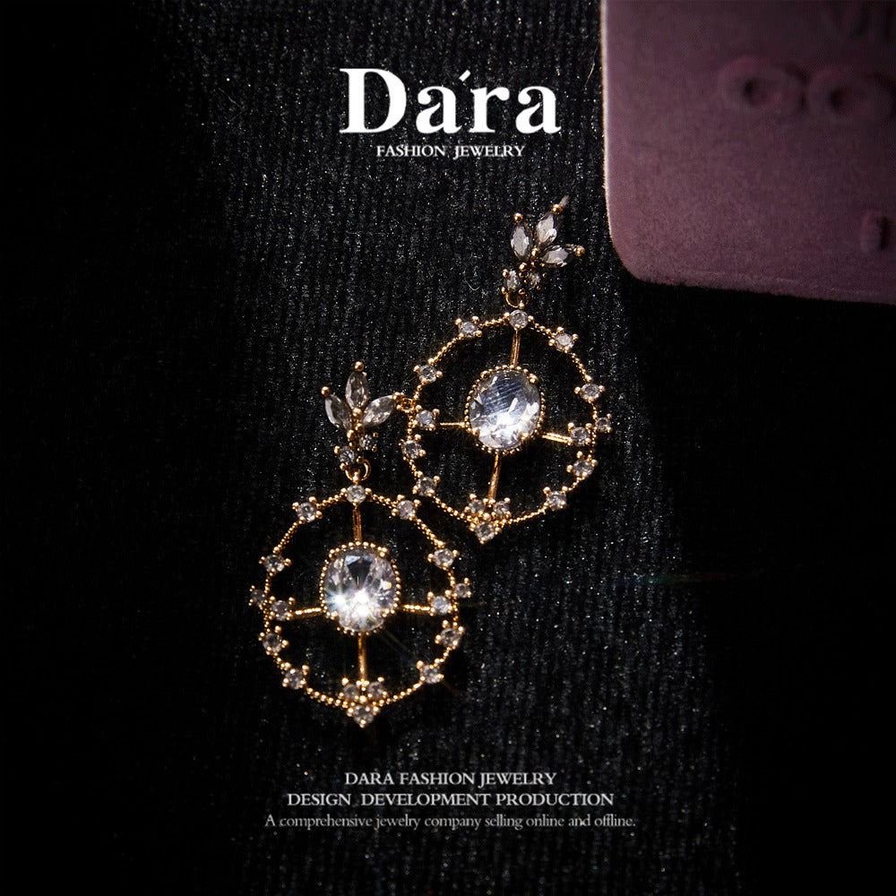 Sparkling Swarovski Crystal Copper Alloy Earrings KK-91338