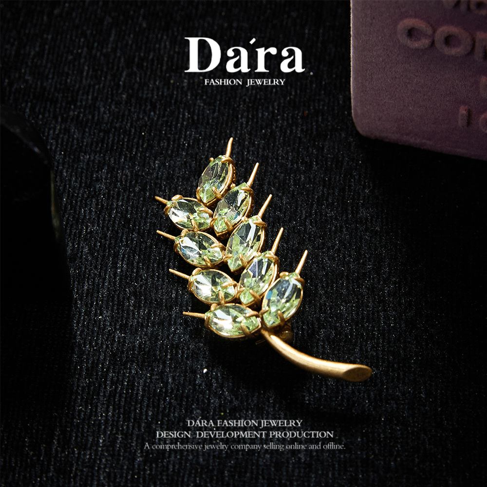 Elegant Copper Alloy  Brooch KK-JB0179