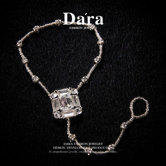 Sparkling Swarovski Crystal Copper Alloy Necklace KK-91047