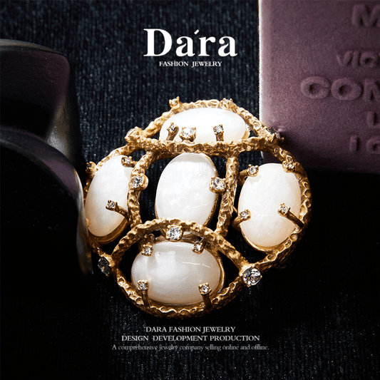 Sparkling Swarovski Crystal Copper Alloy Brooch KK-91967