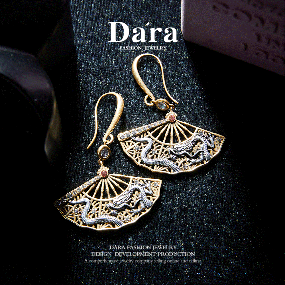 Sparkling Swarovski Crystal Copper Alloy Earrings KK-91106