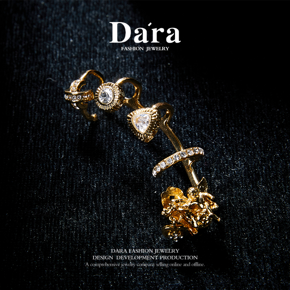 Sparkling Swarovski Crystal Copper Alloy Ear Cuff Earrings KK-92022