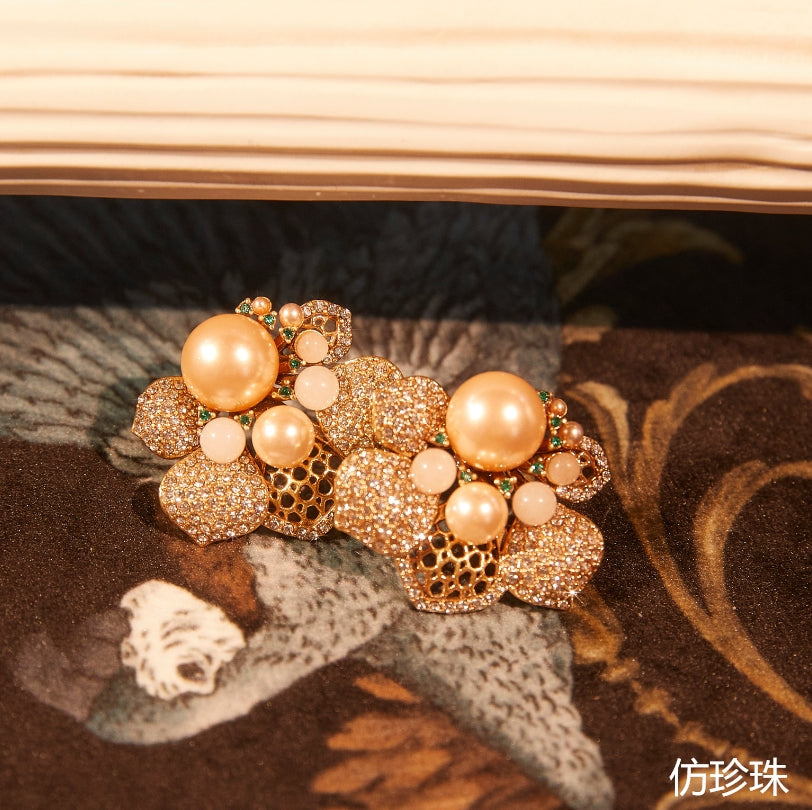 Refined Swarovski Crystal Copper Alloy Pearl-Imitation Earrings KK-91057