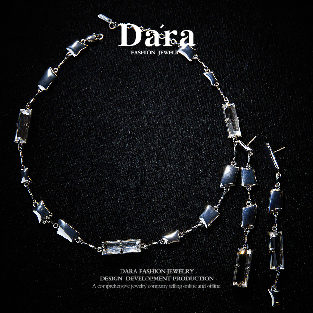 Sleek Swarovski Crystal Copper Alloy  Necklace & Earrings Set KK-92052