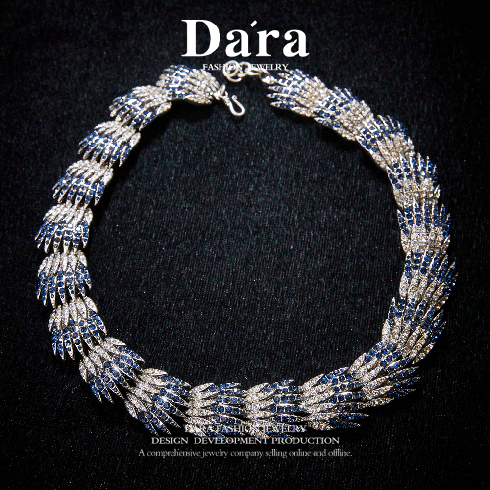 Sparkling Swarovski Crystal Copper Alloy Necklace KK-91024