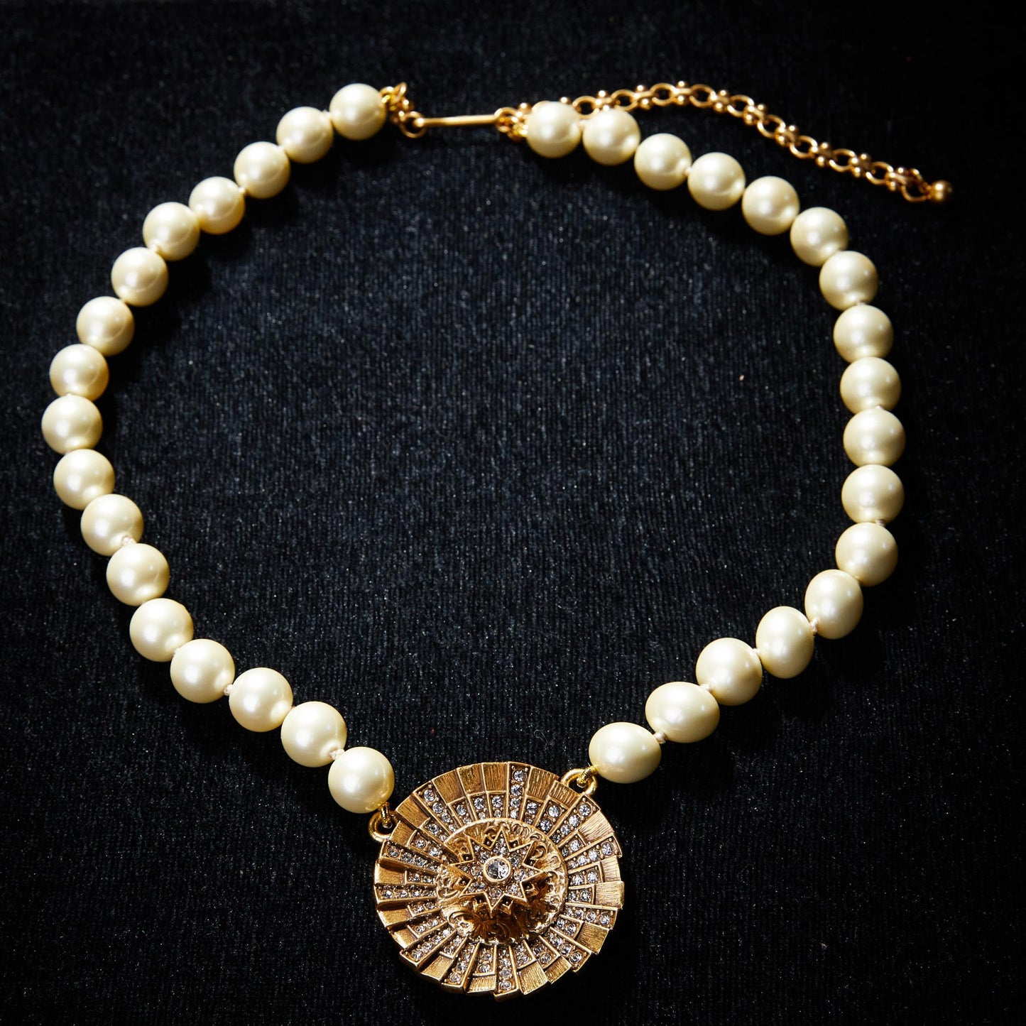 Sparkling Swarovski Crystal Copper Alloy Pearl-Imitation Jewelry Set KK-91956