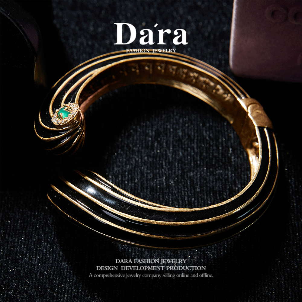 Refined Swarovski Crystal Copper Alloy Brooch KK-91936