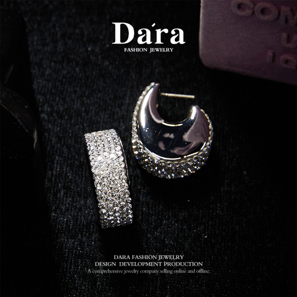 Sparkling Swarovski Crystal Copper Alloy Earrings KK-JB0240