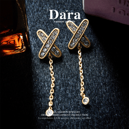 Refined Swarovski Crystal Copper Alloy Earrings  KK-91902