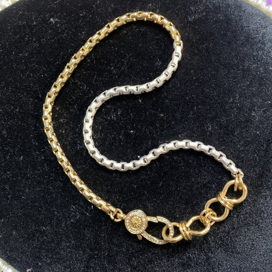 Refined Swarovski Crystal Copper Alloy Necklace KK-FL011