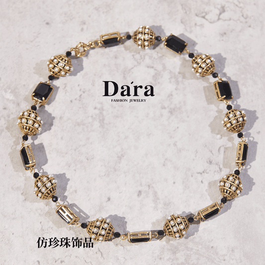 Refined Swarovski Crystal Copper Alloy Pearl-Imitation Necklace KK-9481