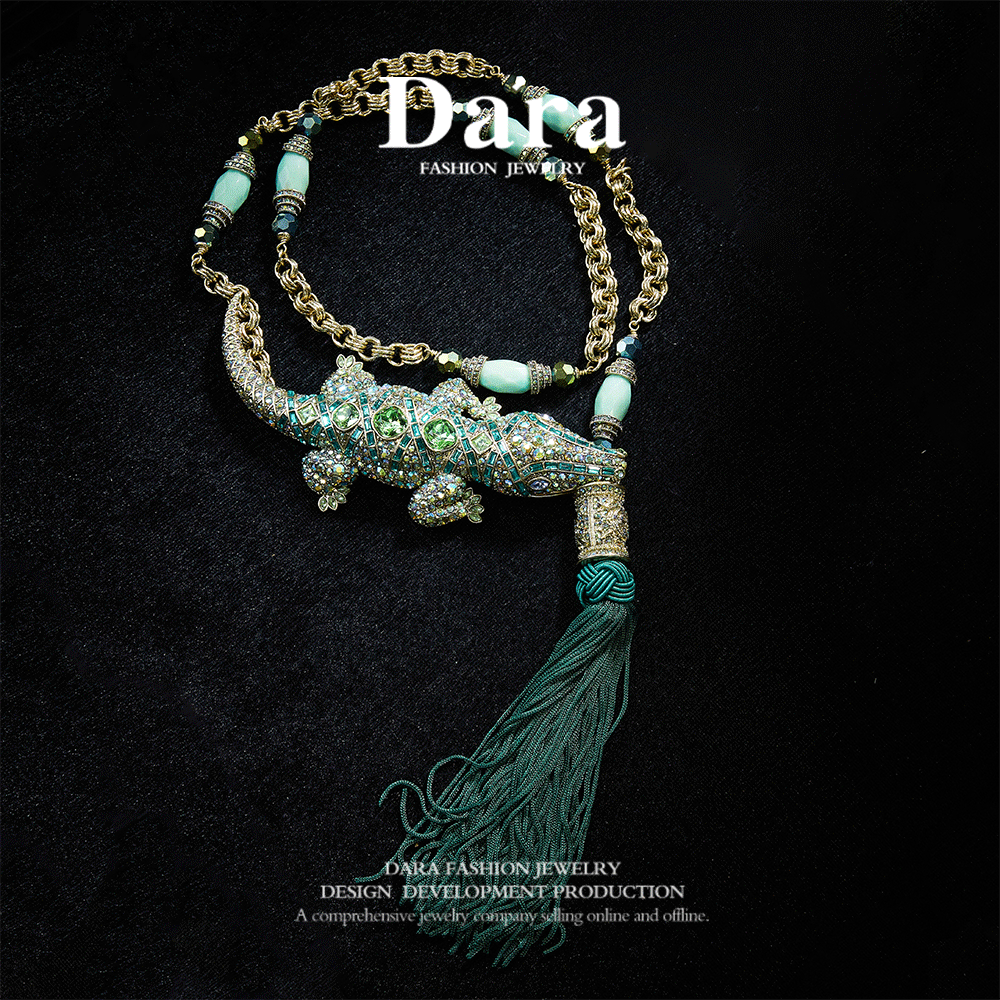 Sparkling Swarovski Crystal Copper Alloy Necklace KK-JB0070