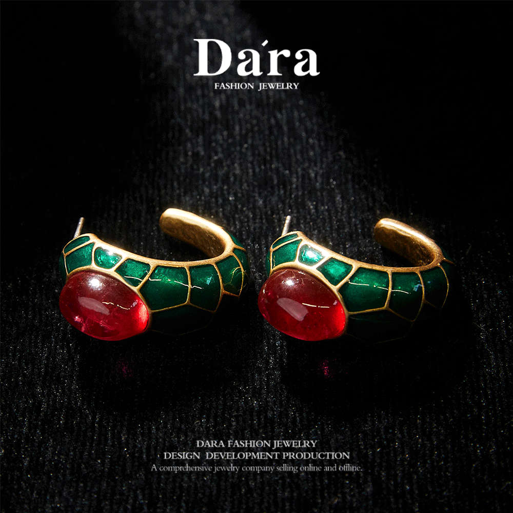 Refined Swarovski Crystal Copper Alloy Earrings   KK-8080