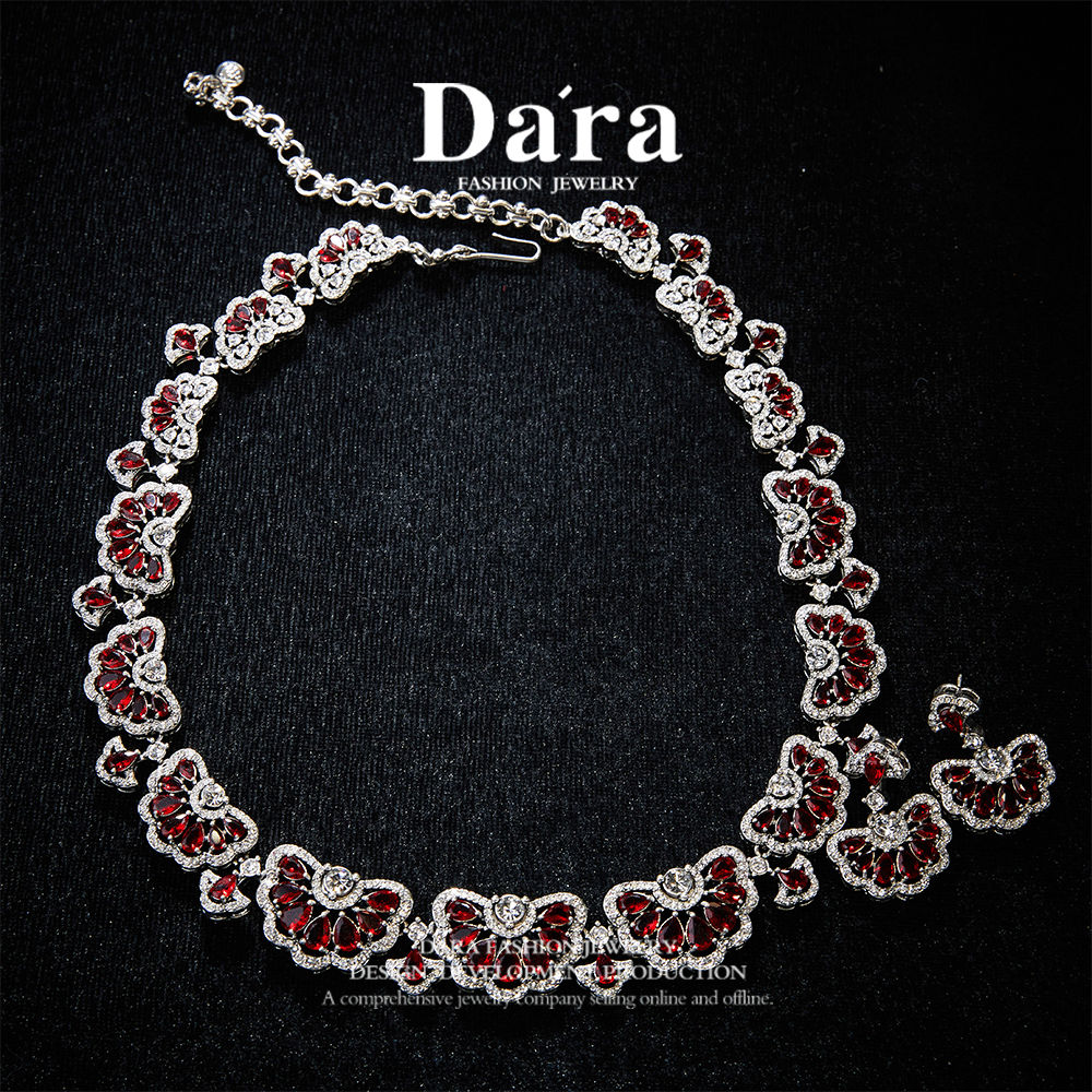 Sparkling Swarovski Crystal Copper Alloy Necklace & Earrings Set KK-JB0111