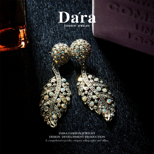 Refined Swarovski Crystal Copper Alloy Earrings  KK-91320