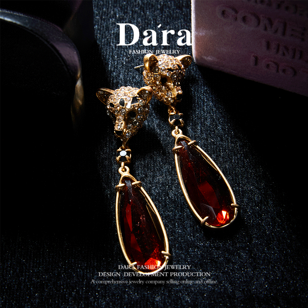 Refined Swarovski Crystal Copper Alloy Earrings   KK-91294