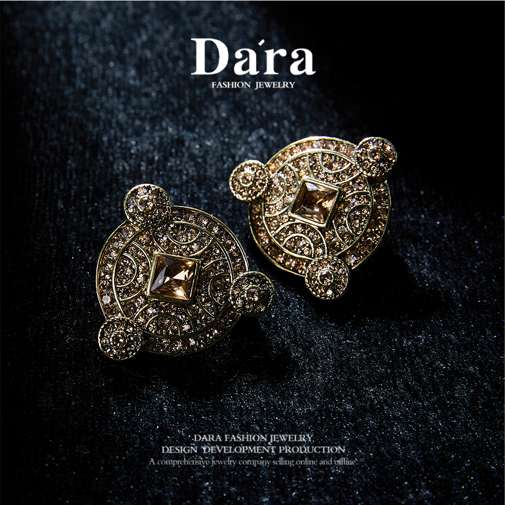 Refined Swarovski Crystal Copper Alloy Earrings  KK-91414