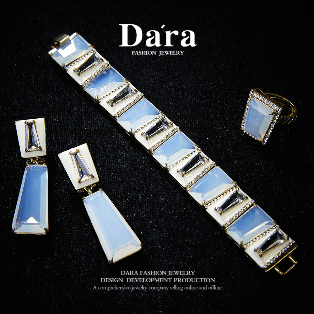 Sparkling Swarovski Crystal Copper Alloy Jewelry Set KK-92089