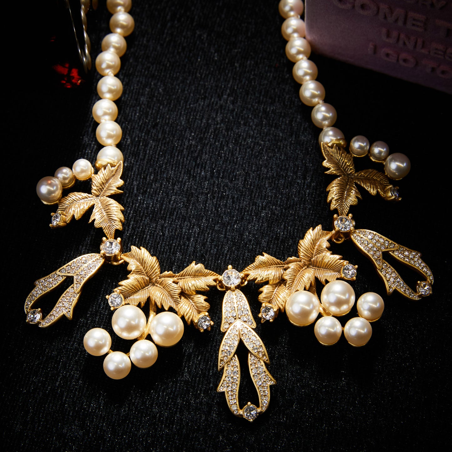 Sparkling Swarovski Crystal Copper Alloy Pearl-Imitation Jewelry Set KK-JB0003