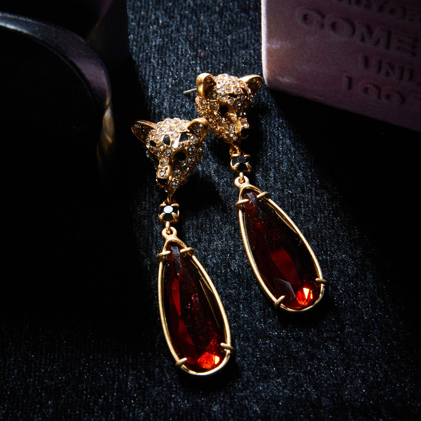 Refined Swarovski Crystal Copper Alloy Earrings   KK-91294