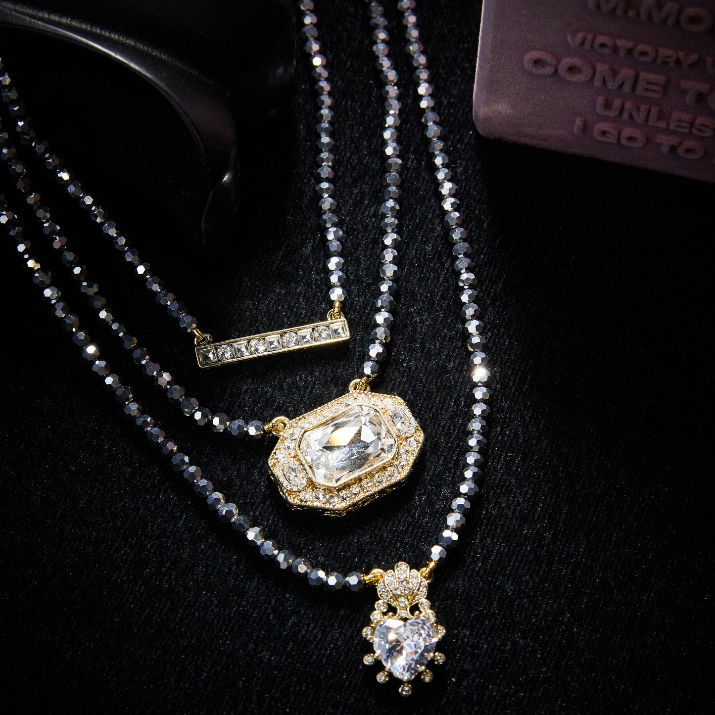 Sleek Swarovski Crystal Copper Alloy Jewelry Set  KK-92059