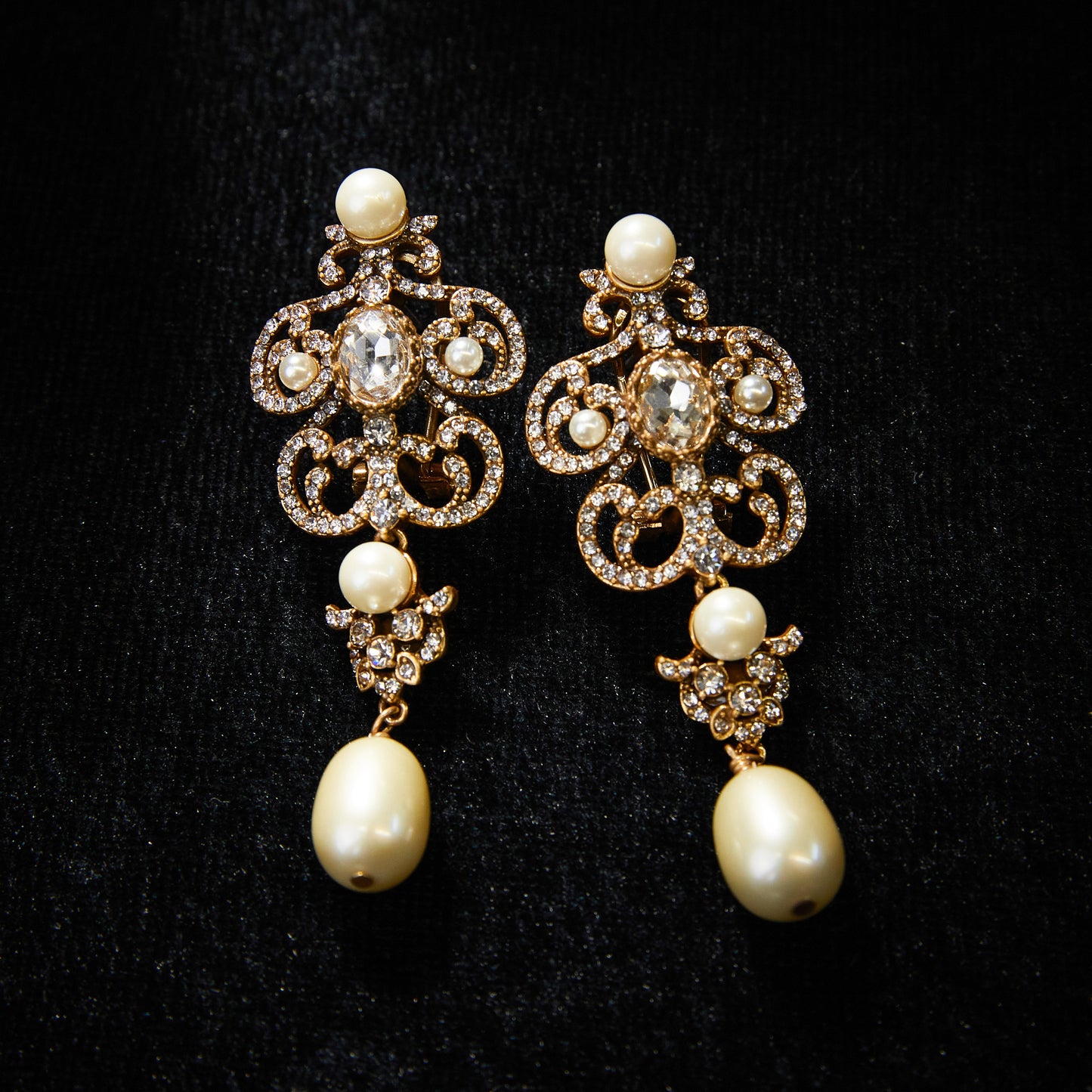 Sparkling Swarovski Crystal Copper Alloy Pearl-Imitation Earrings KK-JB0116