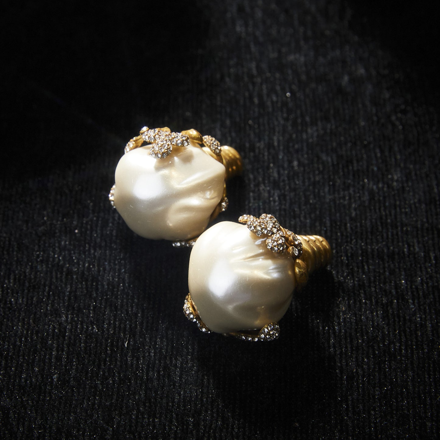 Sparkling Swarovski Crystal Copper Alloy Pearl-Imitation Earrings KK-91099