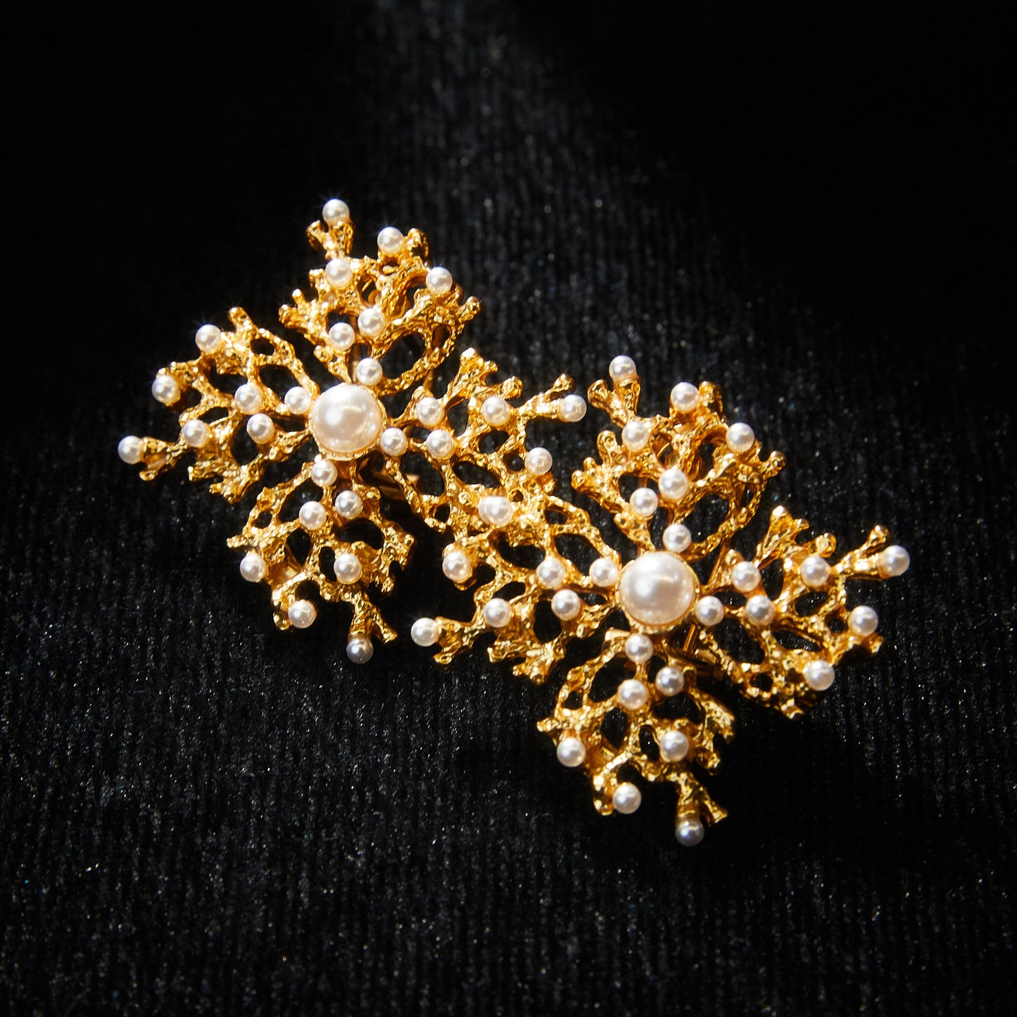 Sparkling Swarovski Crystal Copper Alloy Pearl-Imitation Earrings KK-91193