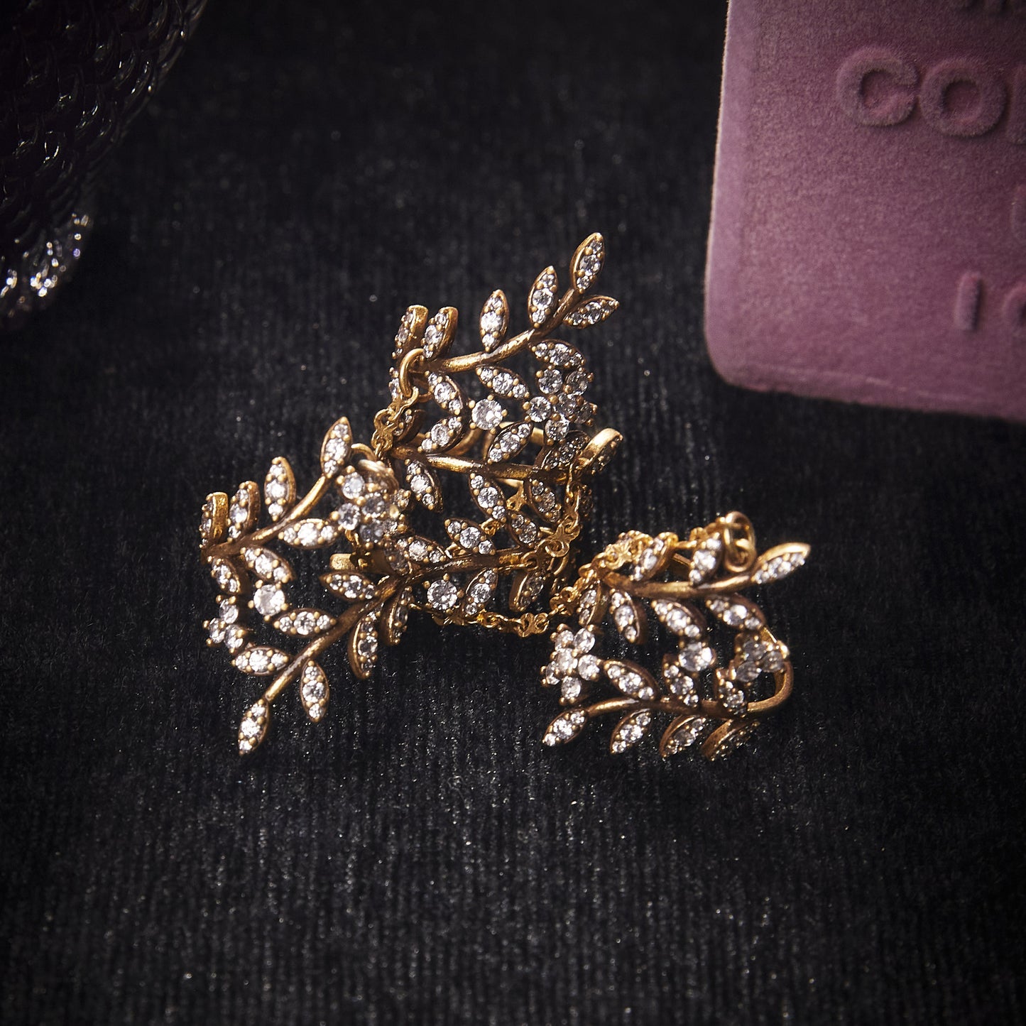 Refined Swarovski Crystal Copper Alloy Ring KK-91500