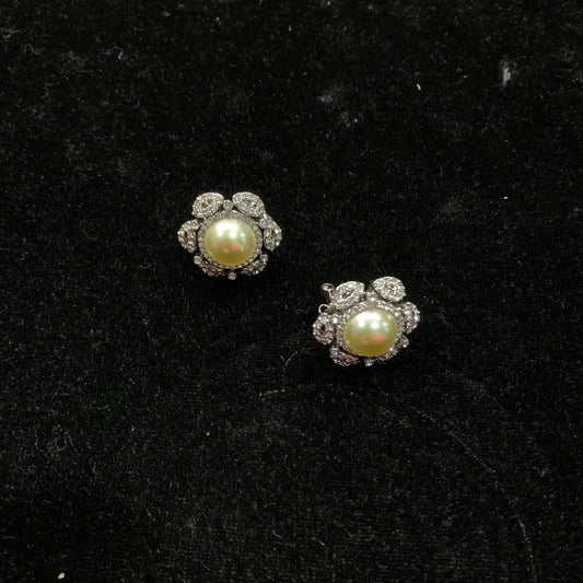 Refined Swarovski Crystal Copper Alloy Pearl-Imitation Earrings KK-JK0052