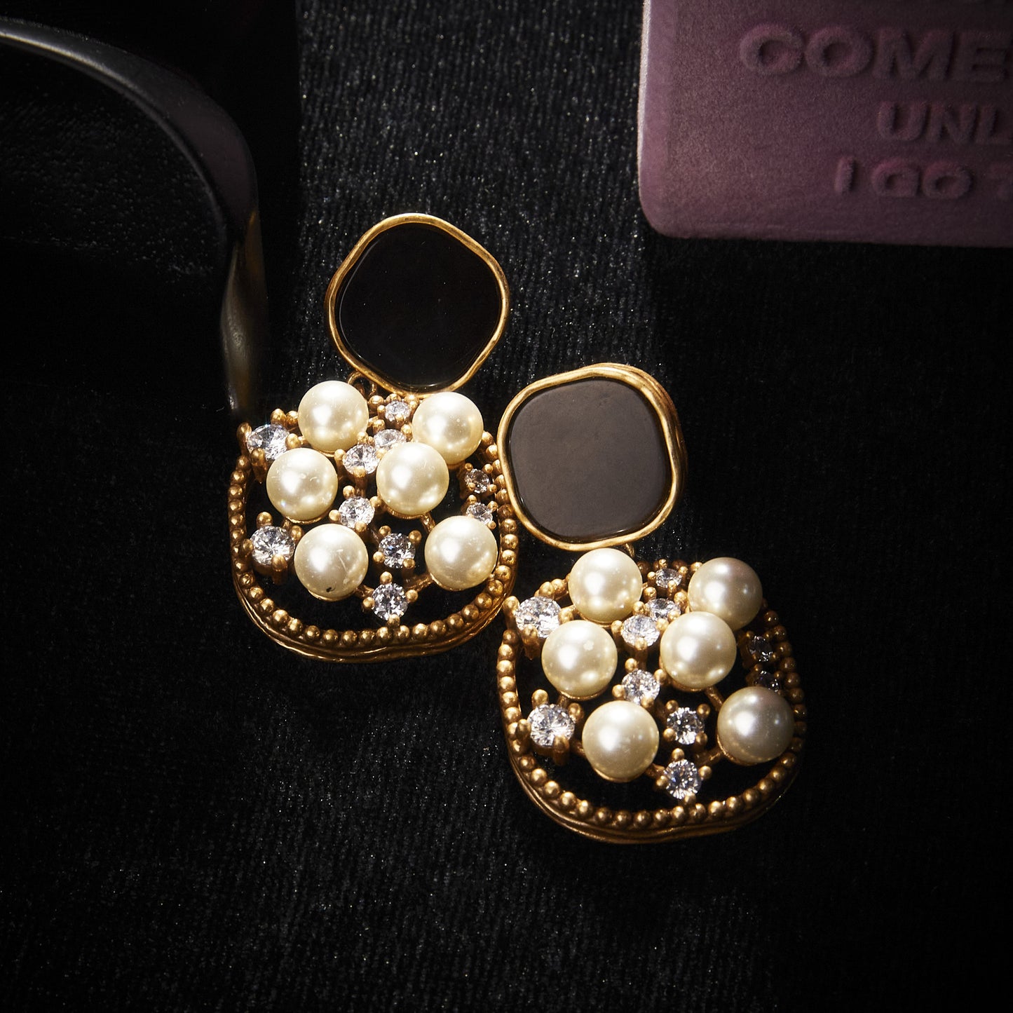 Sparkling Swarovski Crystal Copper Alloy Pearl-Imitation Earrings KK-9825