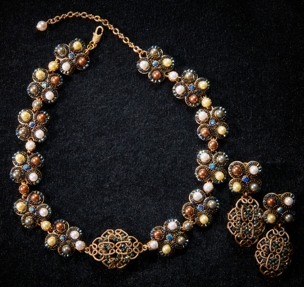 Sparkling Swarovski Crystal Copper Alloy Pearl-Imitation Jewelry Set KK-92203