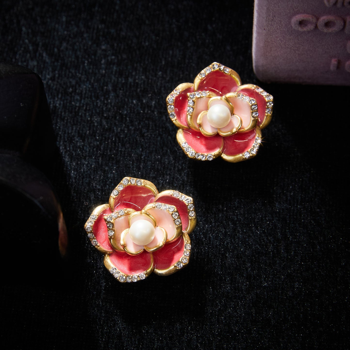 Sparkling Swarovski Crystal Copper Alloy Pearl-Imitation Necklace & Earrings Set KK-JB0103