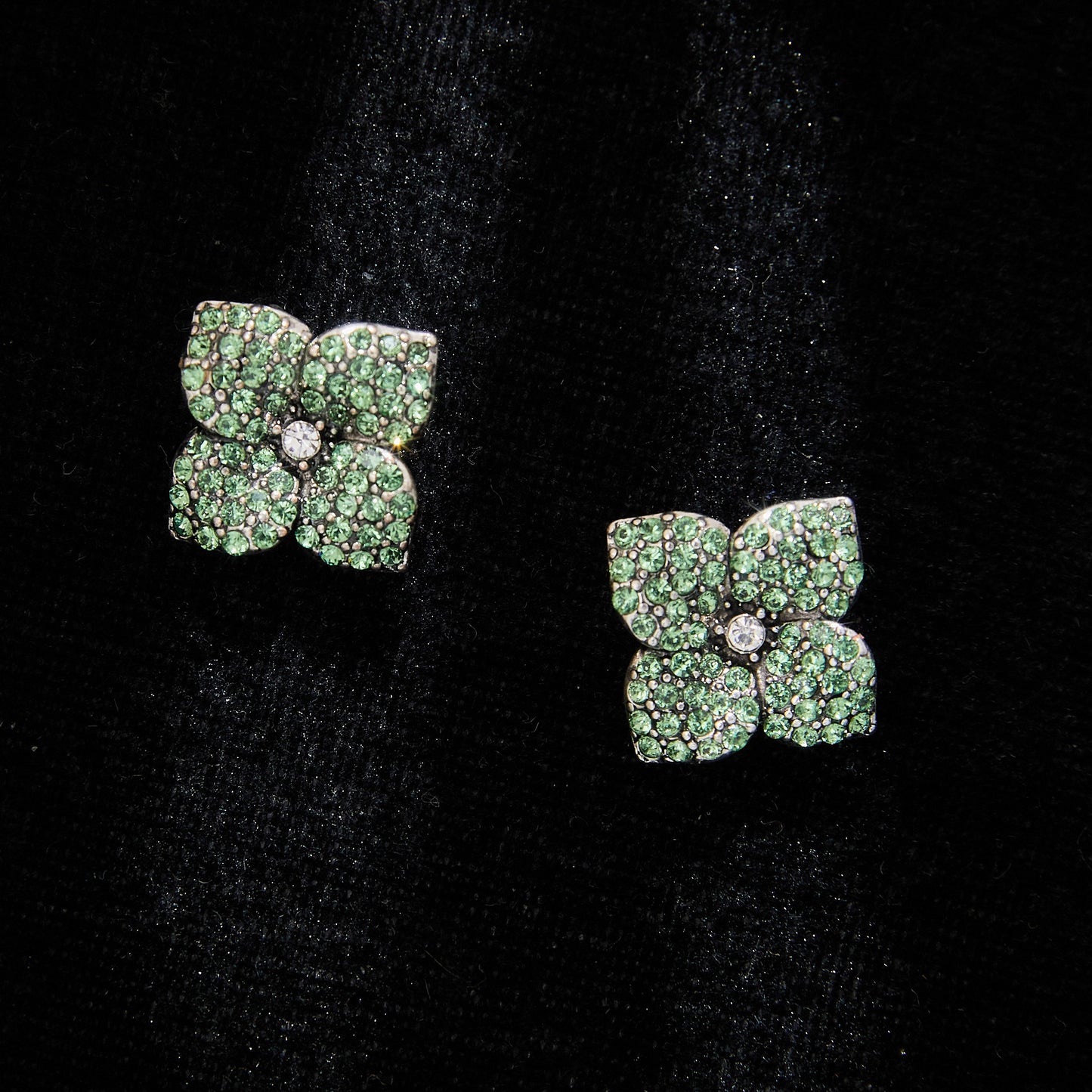 Sparkling Swarovski Crystal Copper Alloy Elegant Earrings KK-JB0169