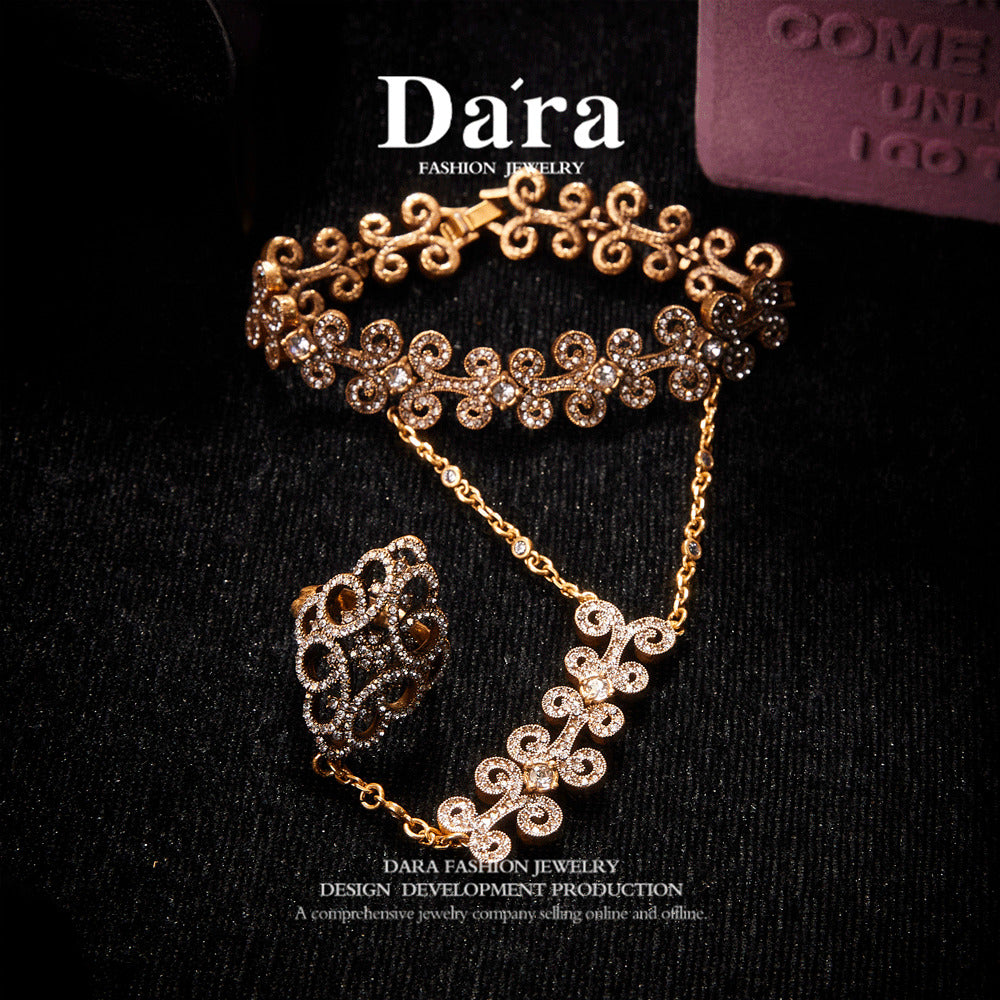 Refined Swarovski Crystal Copper Alloy Bracelet KK-91615