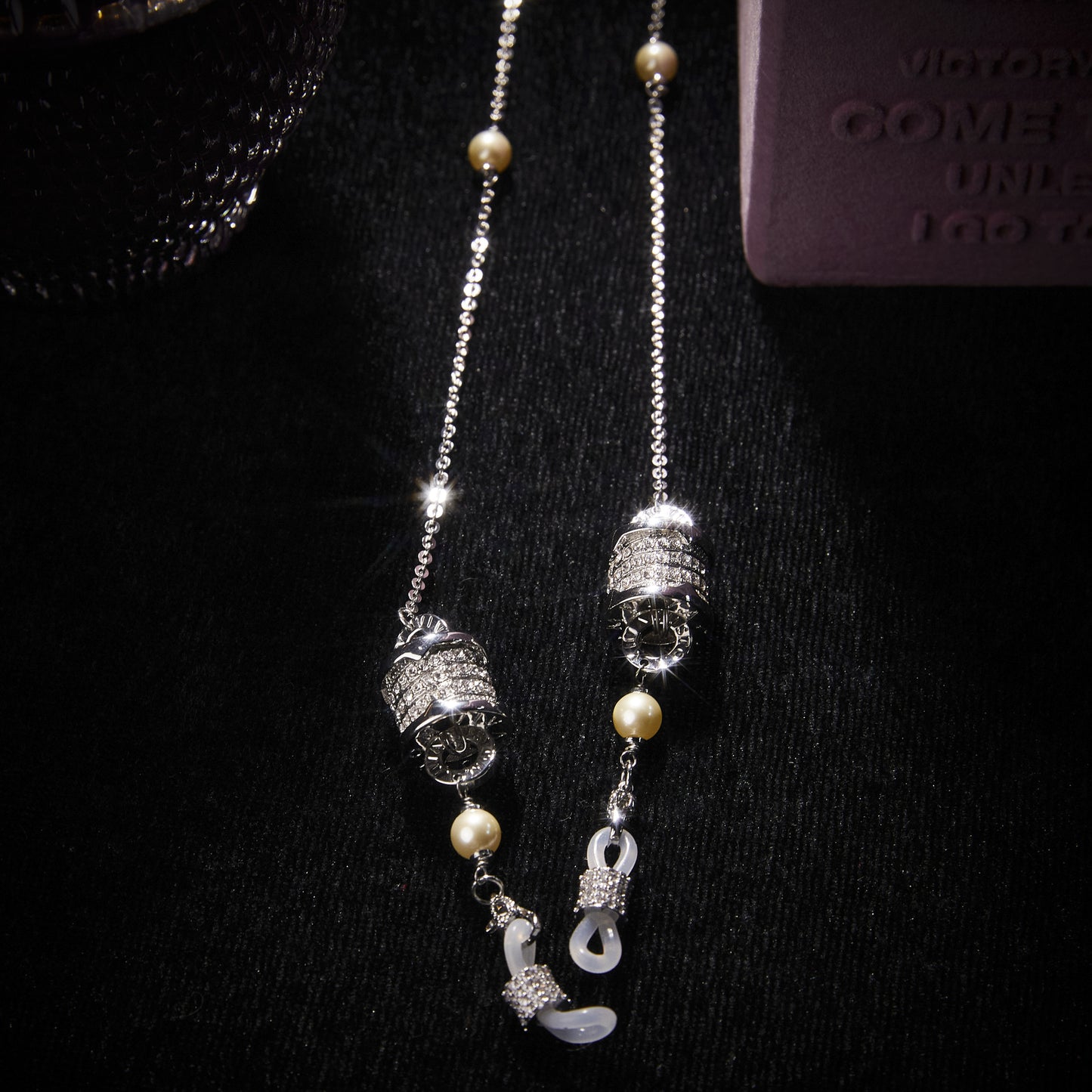 Sparkling Swarovski Crystal Copper Alloy Pearl-Imitation Necklace KK-91010