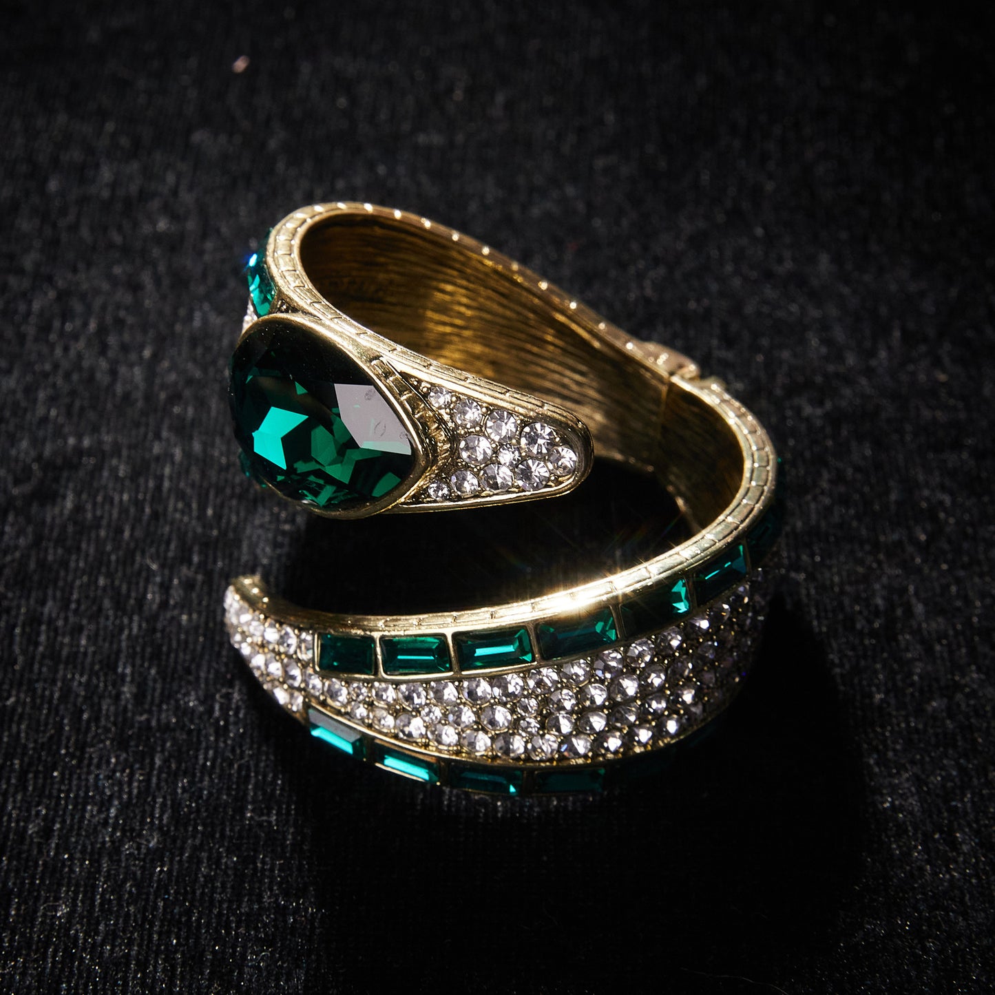 Refined Swarovski Crystal Copper Alloy Bracelet KK-9891